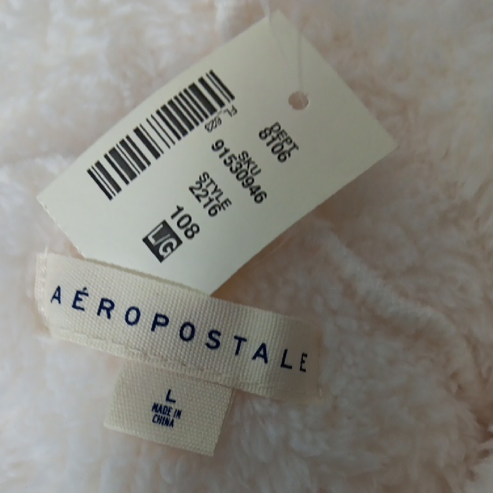Aeropostale Cozy White Fleece Hoodie. - Picture 3 of 11